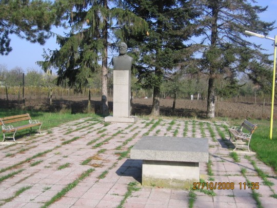 files/upload/military-monuments/Dobrichka1/Ovcharovo1.jpg